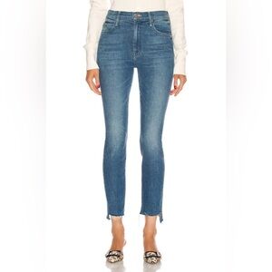 MOTHER Stunner Two Step Fray Jeans